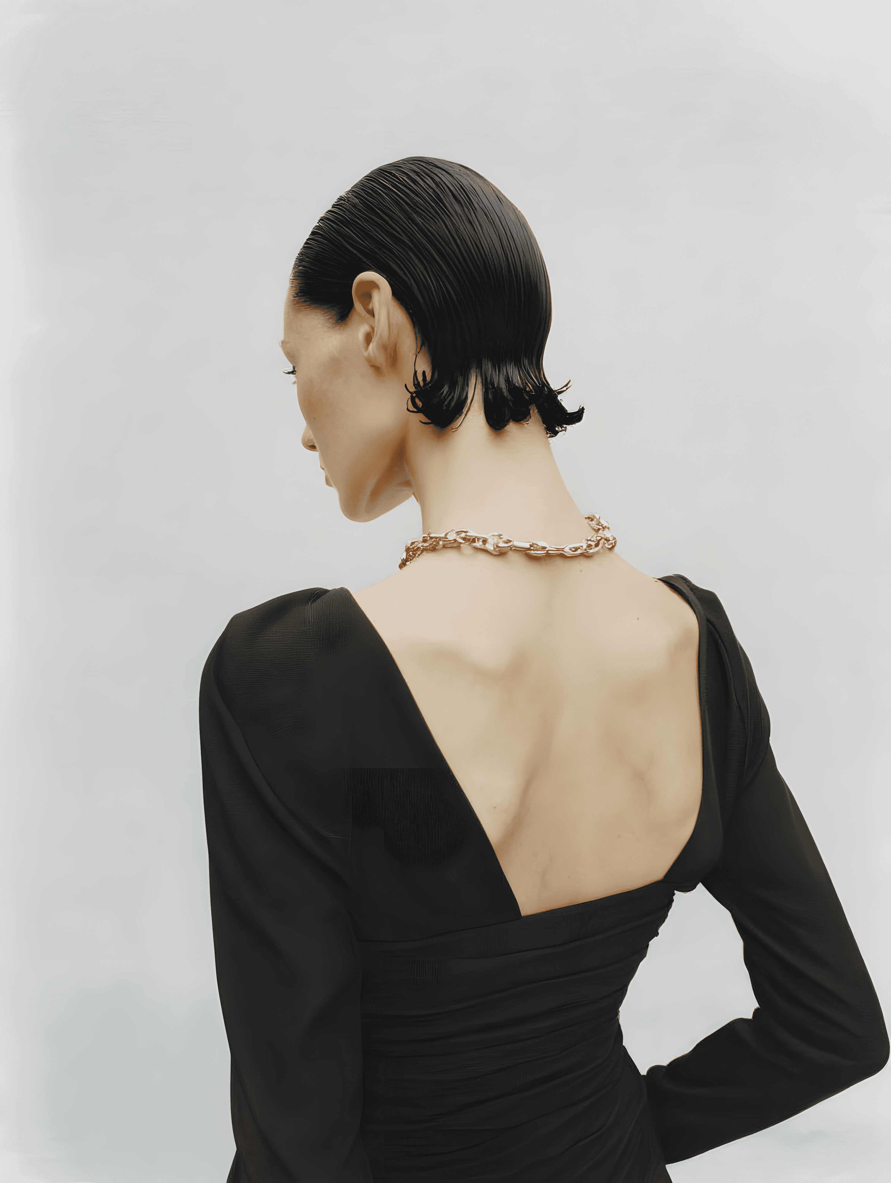 Lone tree silhouette against a vibrant sunset sky