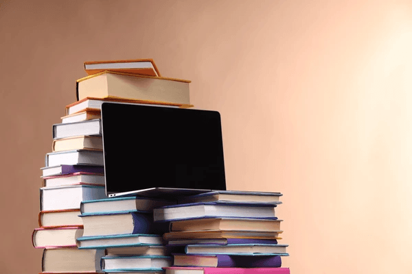 High school student comparing JEI and JHSS academic journals for research submission