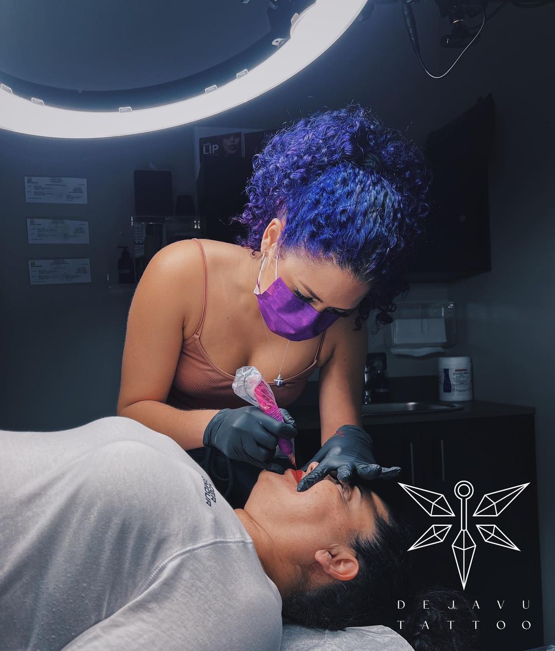 Daniella Fortich, Permenant Makeup Artist applying permenant makeup