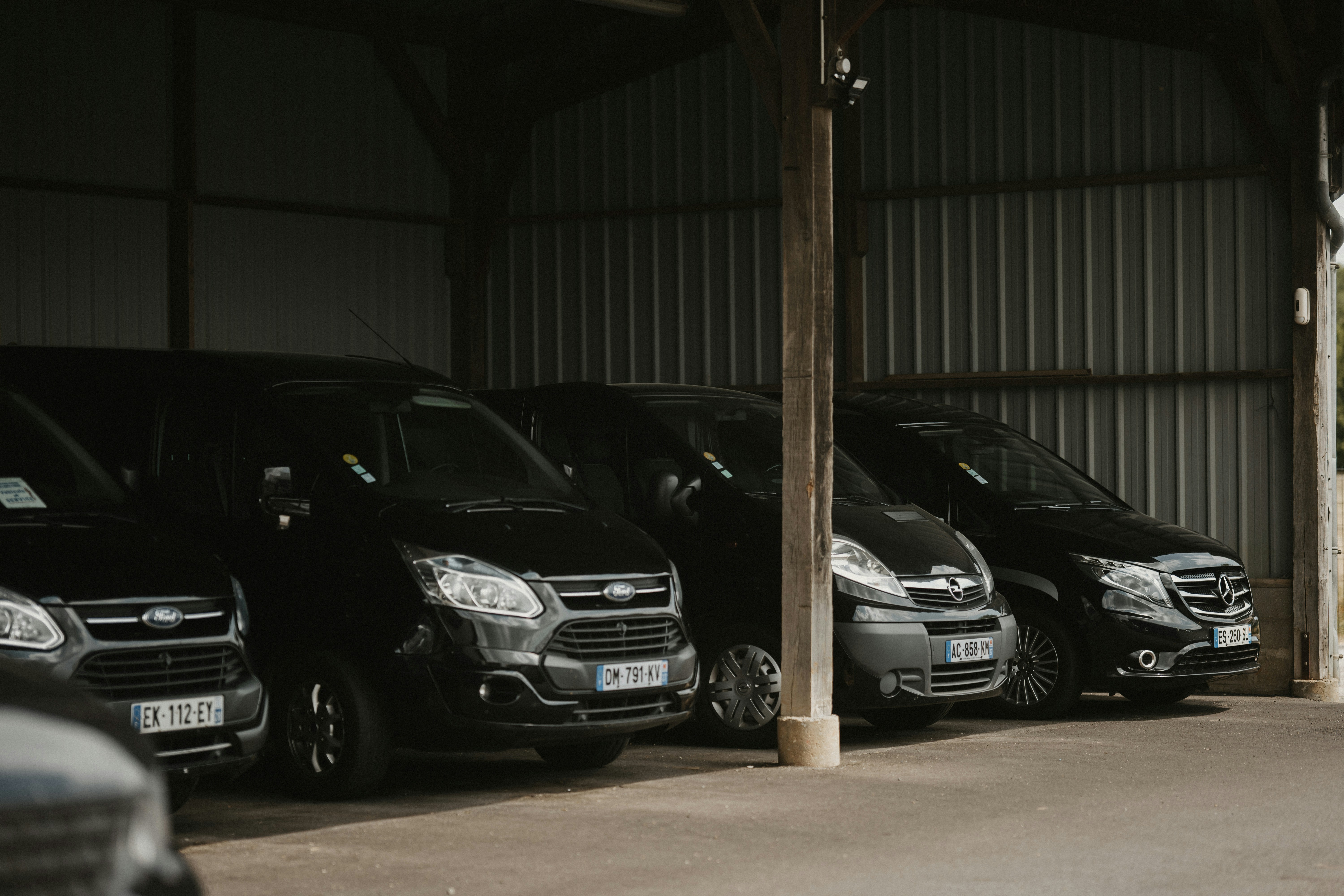 Geolocation of vehicles