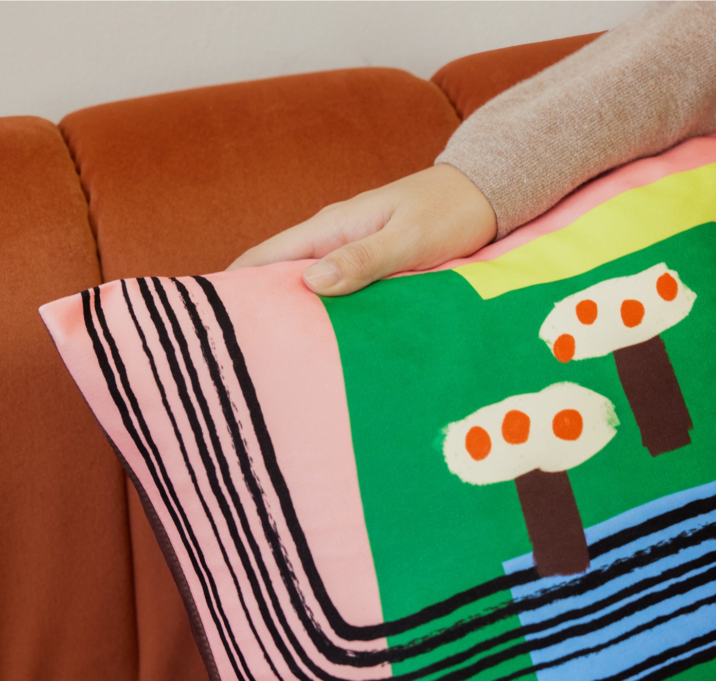 country road 스웨이드 터치 쿠션 커버