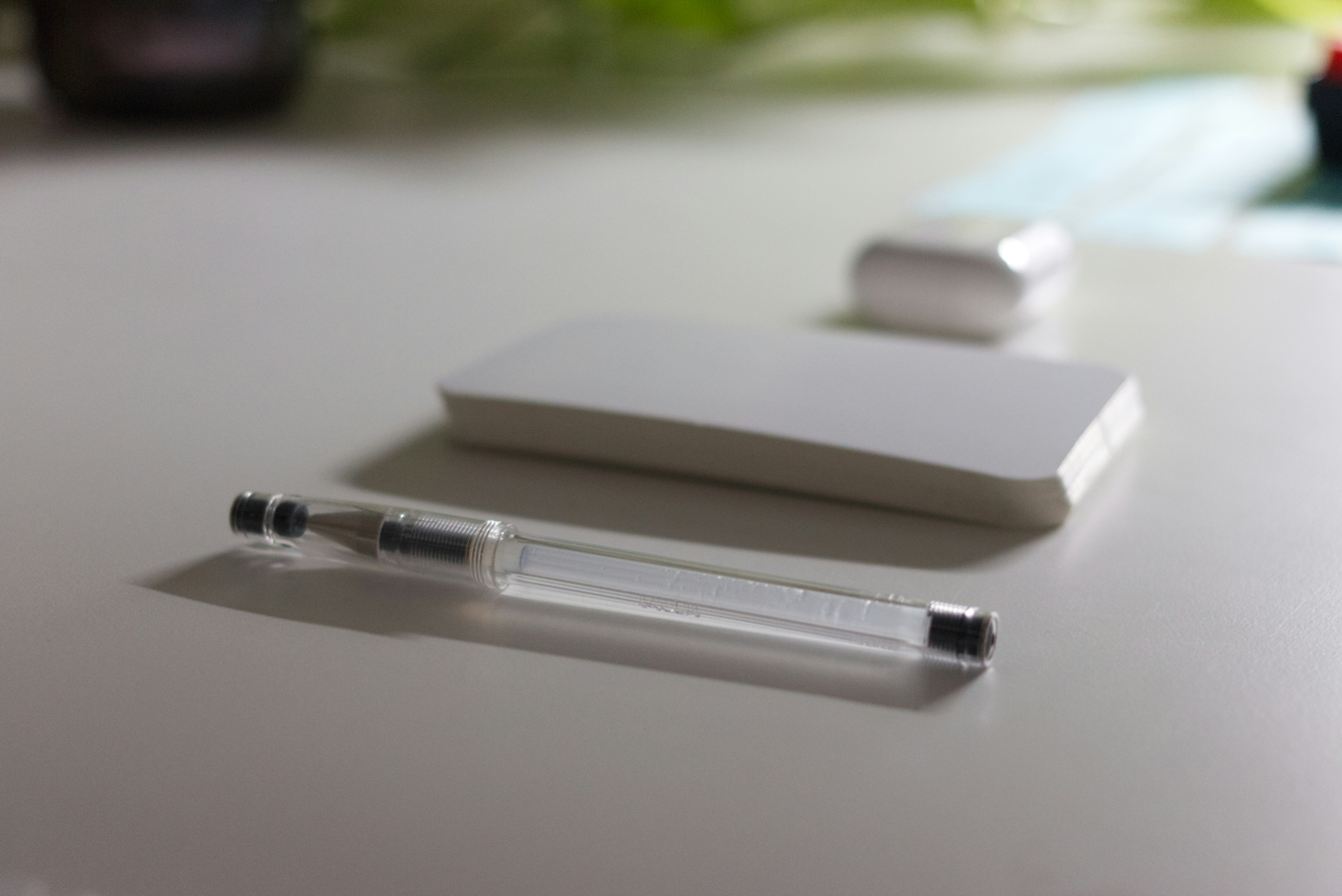 Vergrootglas met data sheets