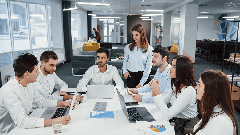 How Long Do You Have to Hold a Job for an Employee on Leave?