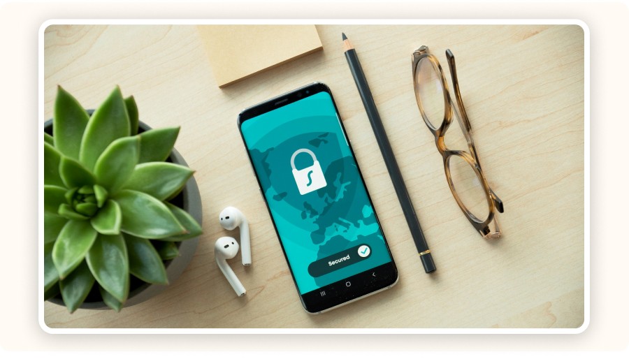 Smartphone displaying a secure padlock icon
