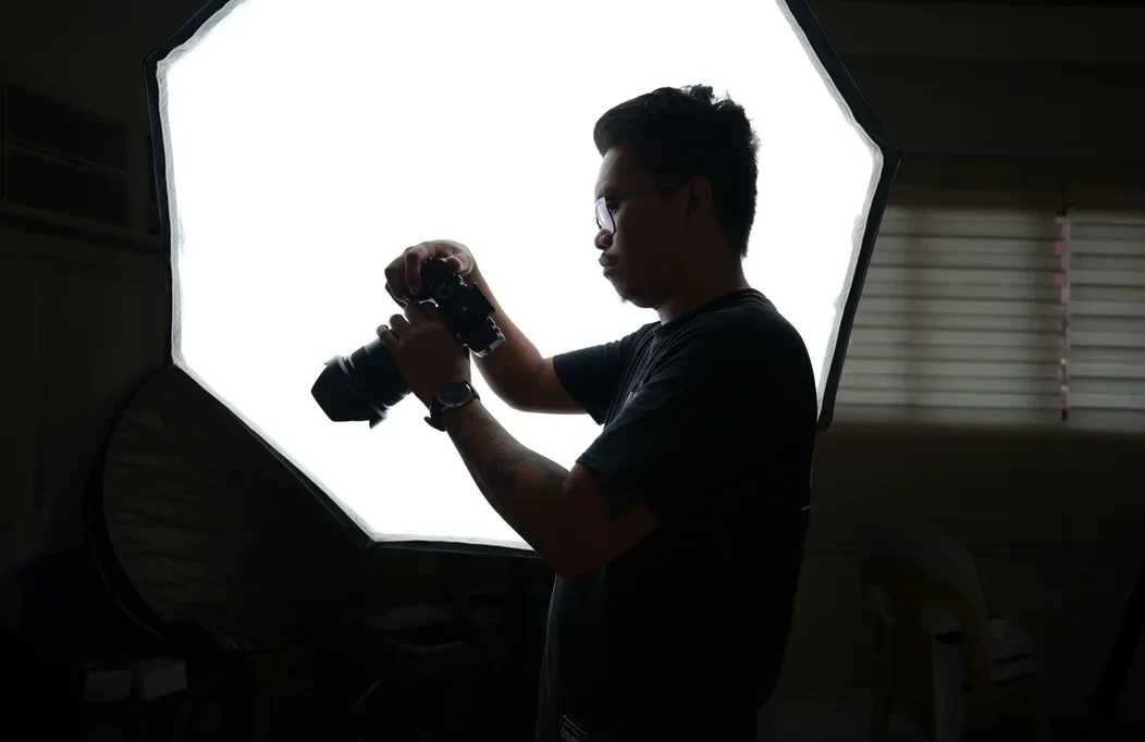 Black and white photo of a camera