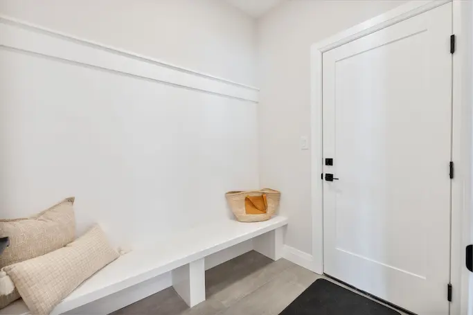 coppertree custom homes 28 lucas rd manorwood mudroom
