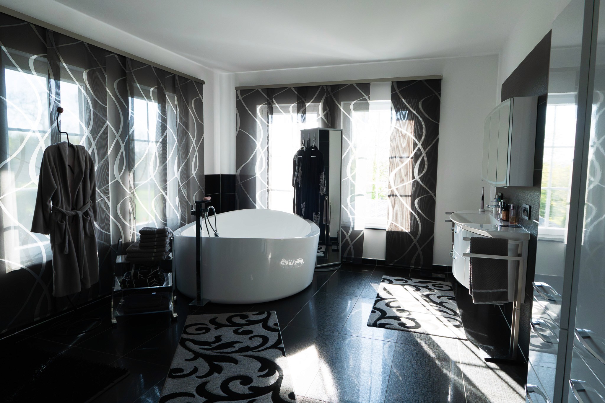 Image of Minimalist interior