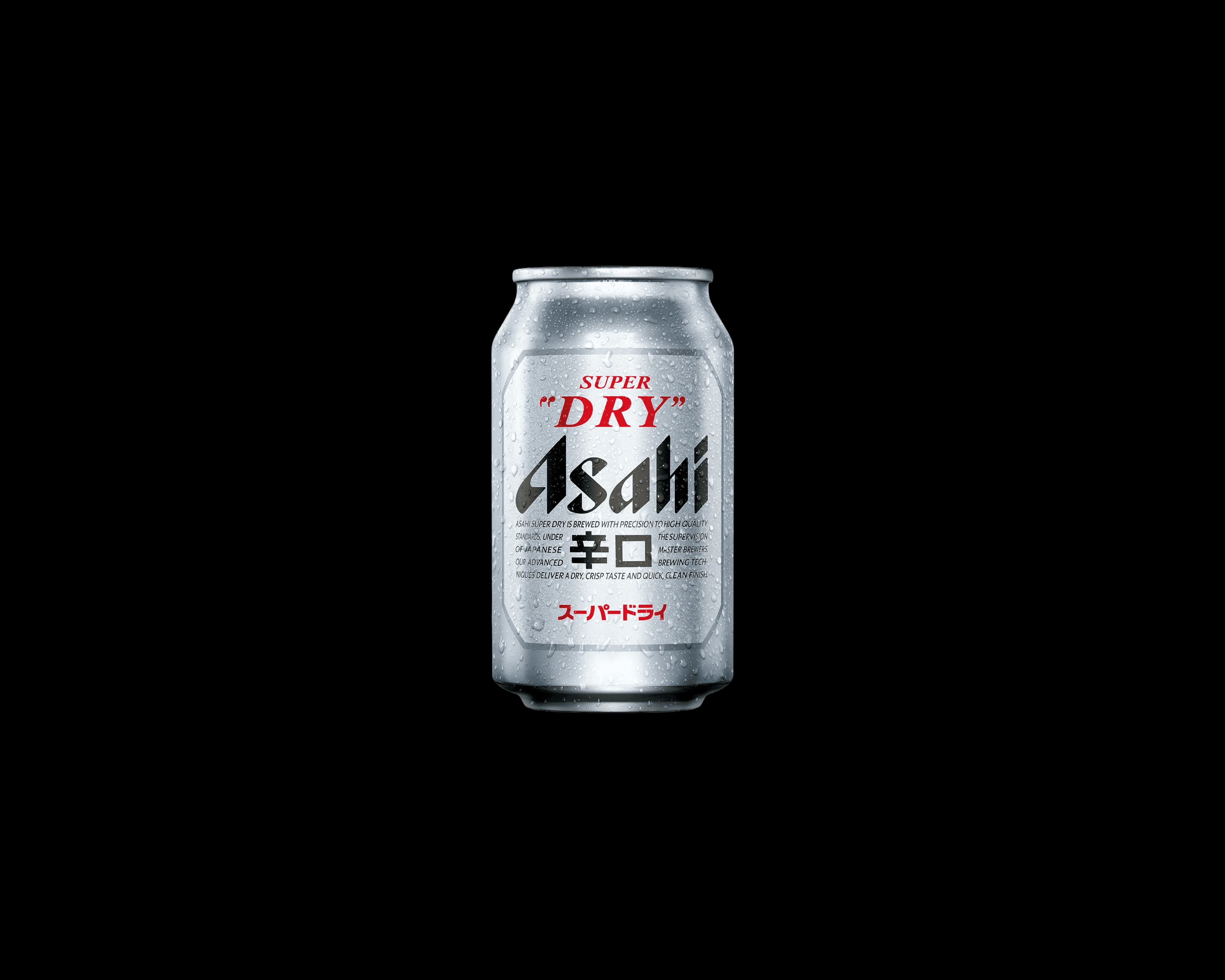 Asahi Super Dry can photographed on a reflective surface, highlighting the iconic logotype and typography as a core element of the brand’s visual identity.
