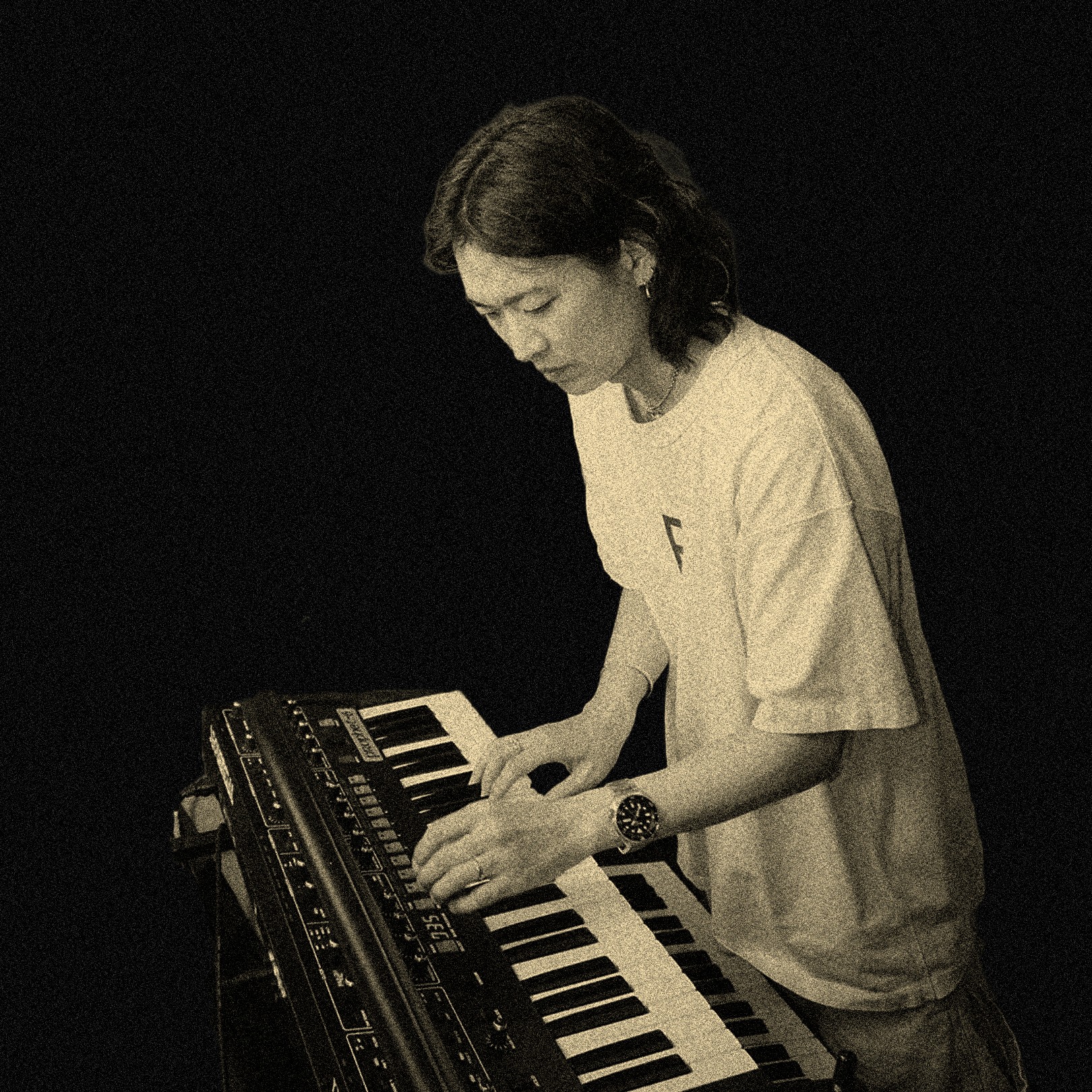 Andy (Andrew Kim), professionally known as NDK, is a New York based producer known for emotionally rich, melodic production rooted in modern R&B. Born in Seoul, South Korea and raised in Fairfax, Virginia, he built momentum through years of consistently sharing samples and ideas online before breaking through with contributions to multiple tracks on Brent Faiyaz’s album Icon. With a background spanning piano, clarinet, and band experience, NDK blends musicality and texture into a sound that’s both soulful and contemporary.