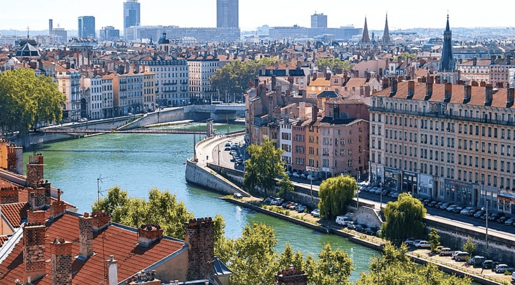 couvreur-lyon-entreprise-lopez-rue-crequi