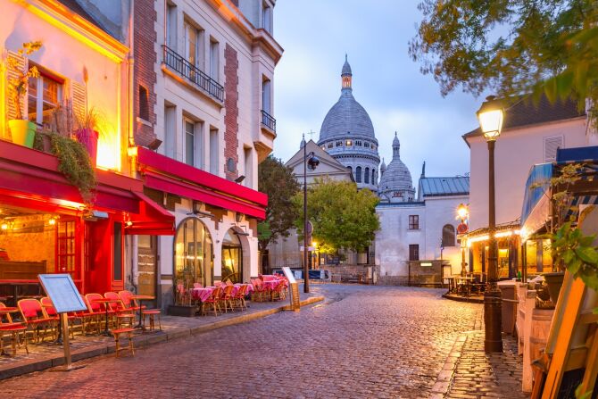2. Explore Montmartre