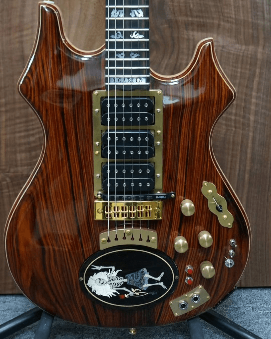 Rosebud by Scarlet Fire Guitars
