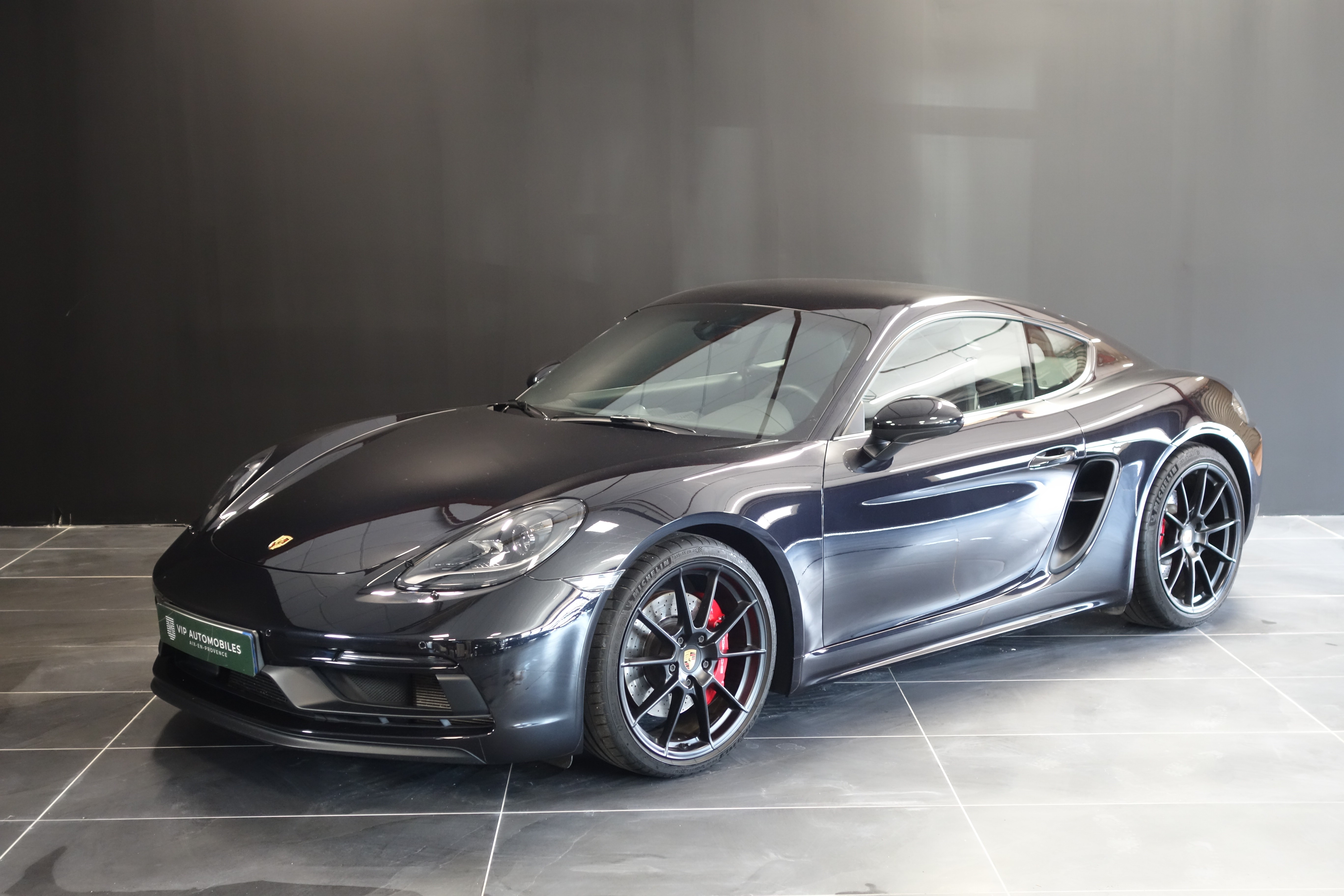 pORSCHE 718 GTS 4.0 VIP AUTOMOBILES
