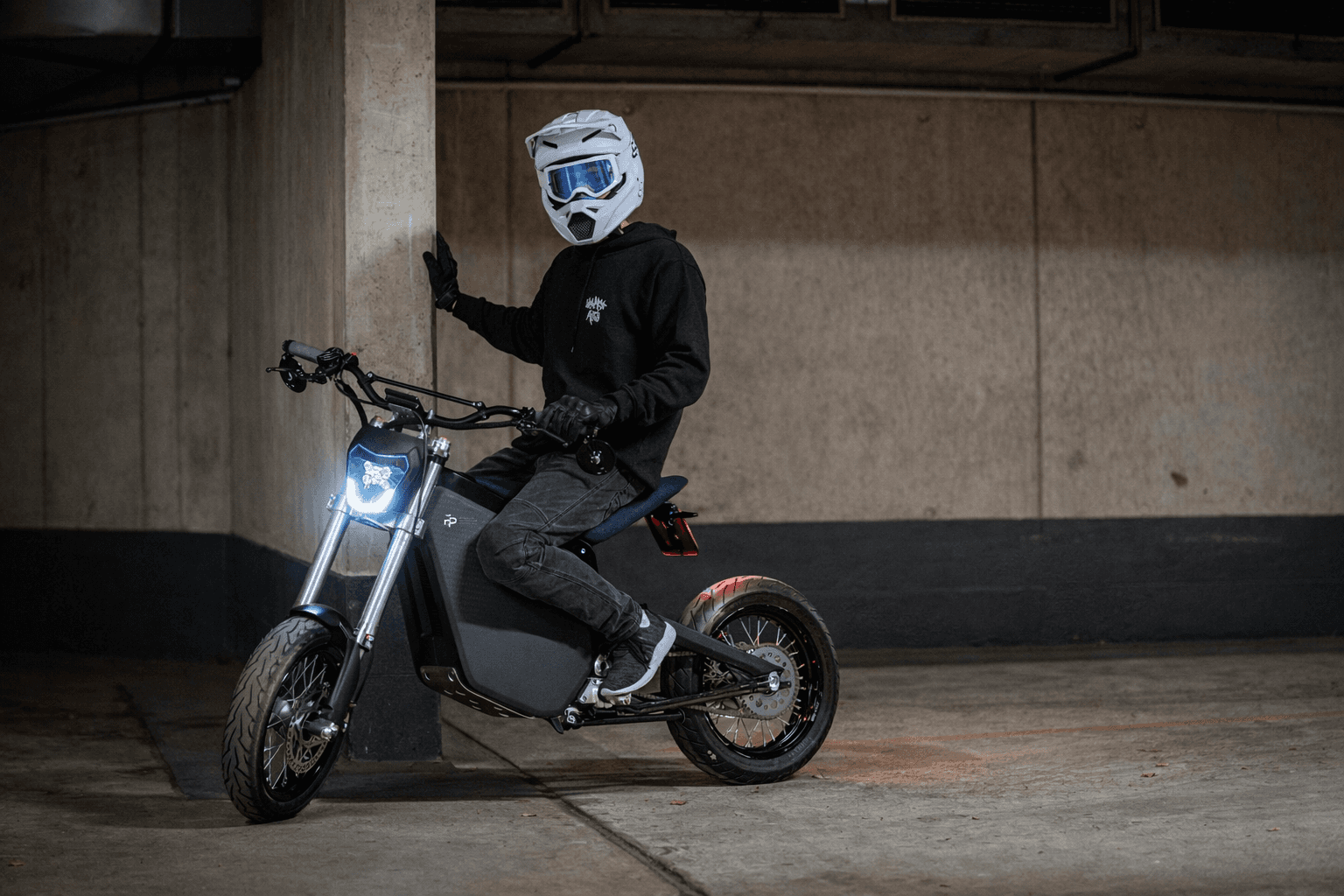 fpbike-pioneer-e-bike-prototype-street-test-07.jpg
