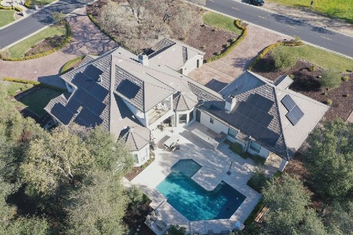 beautiful home in Folsom, CA with a large residential solar system.