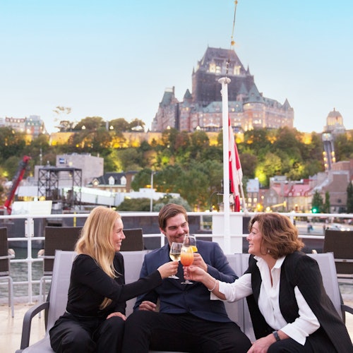 Vé tham quan du thuyền buổi tối có hướng dẫn trên sông tại Thành phố Quebec