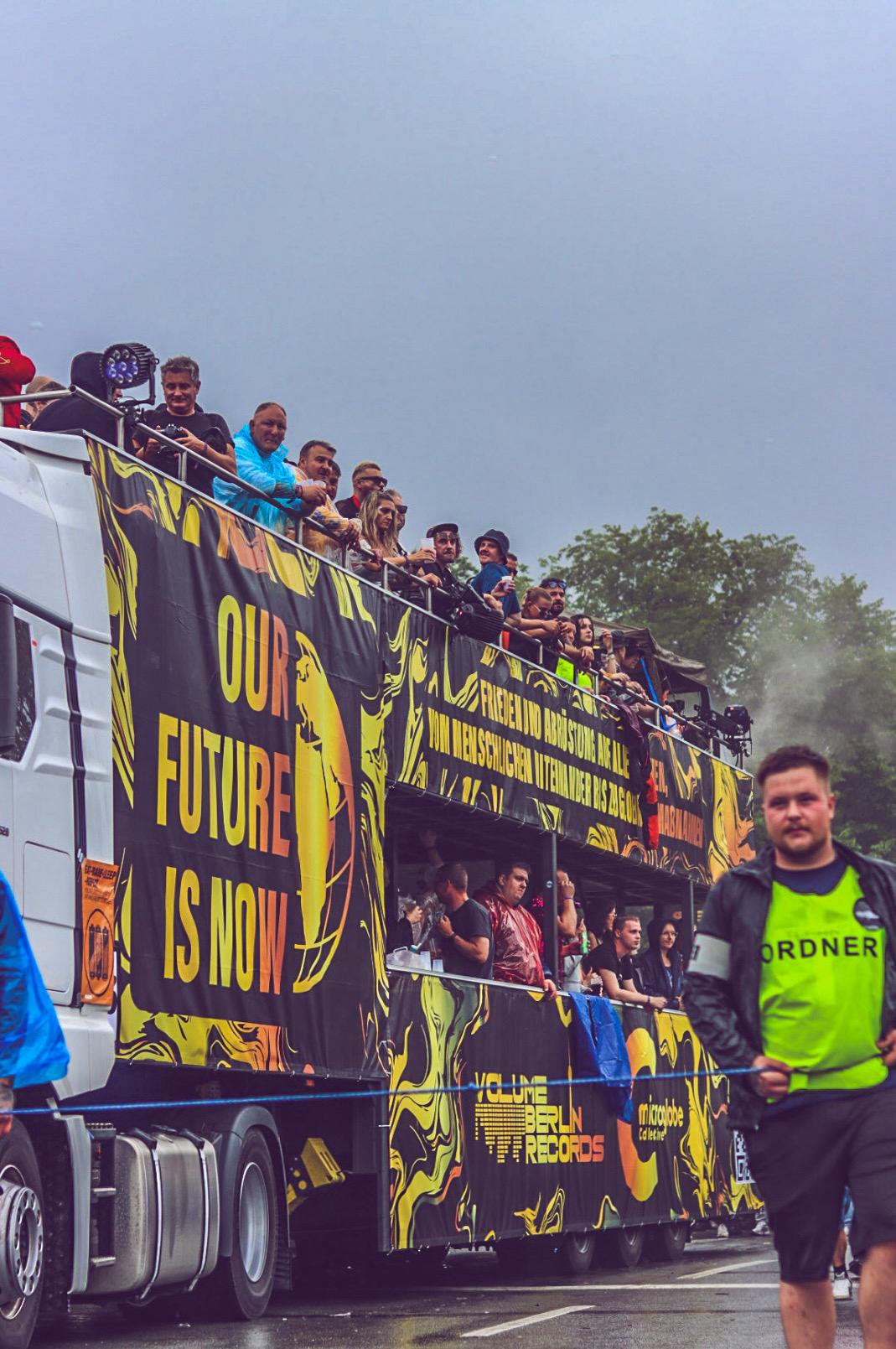 LKW-Plane für Volume Berlin Records bei Rave the Planet 2025