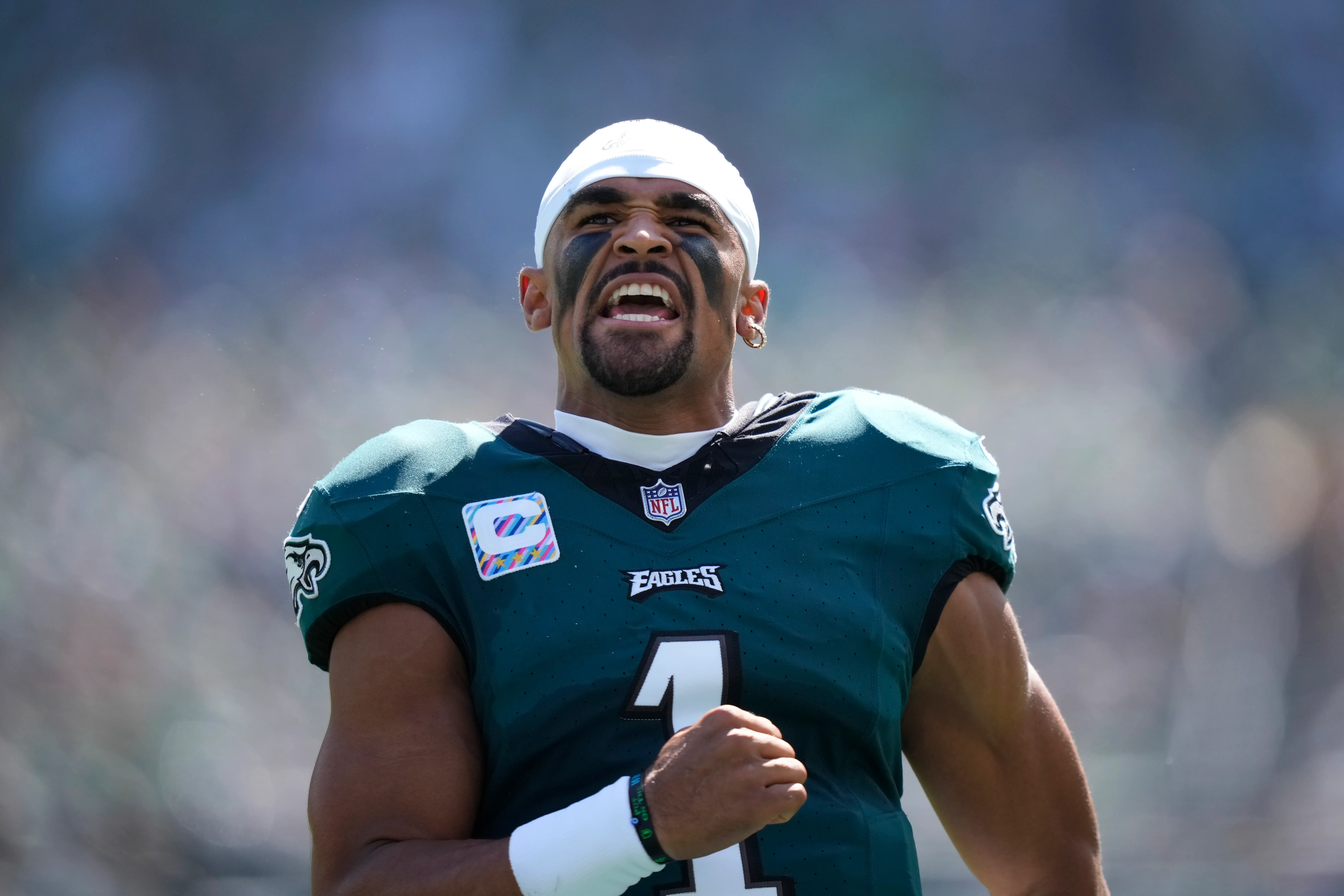 why football players wear eye black, why do football players paint their faces, eye black football meaning, does eye black work in football, face paint football reasons, football eye black purpose, why NFL players wear eye black, college football face paint meaning, football face paint intimidation, football face paint tradition, psychological effects of face paint football, eye black vs face paint football, NFL face paint rules, football players black stripes under eyes, does eye black reduce glare, football game face paint psychology, why defensive players wear face paint, football pregame rituals face paint, eye black glare reduction football, football war paint meaning