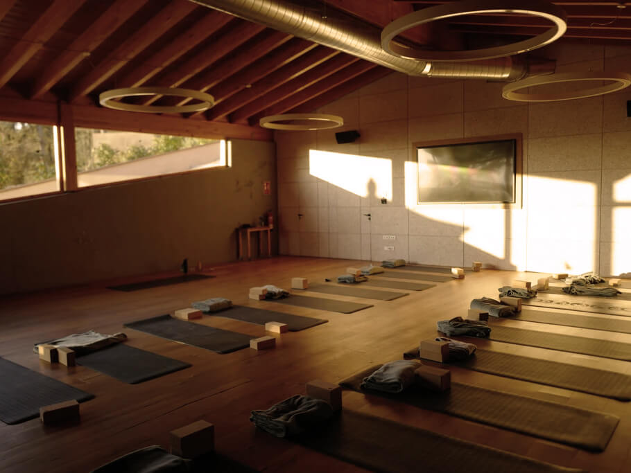 Cours de yoga en studio