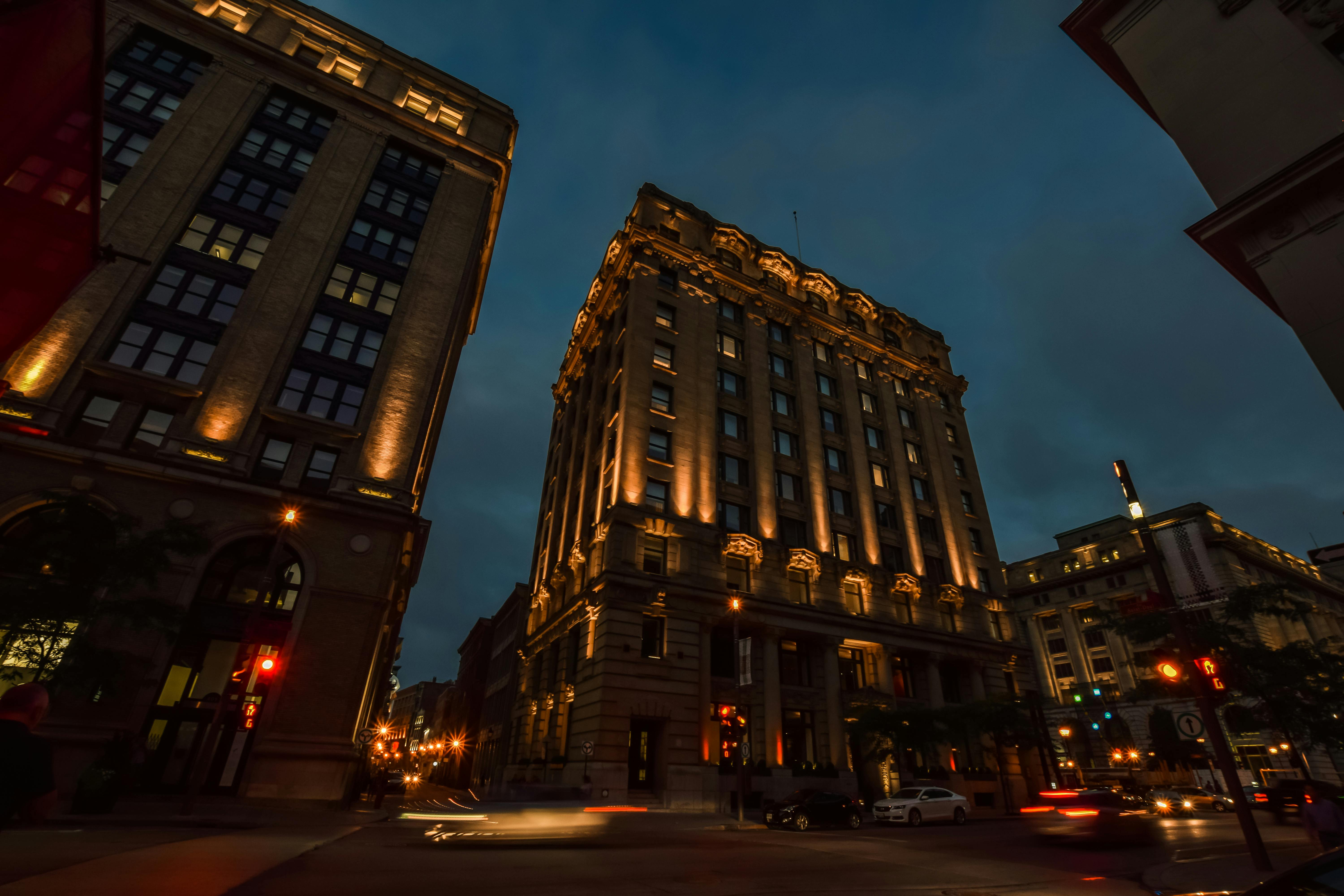 Prise de vue du centre-ville de Montréal de nuit