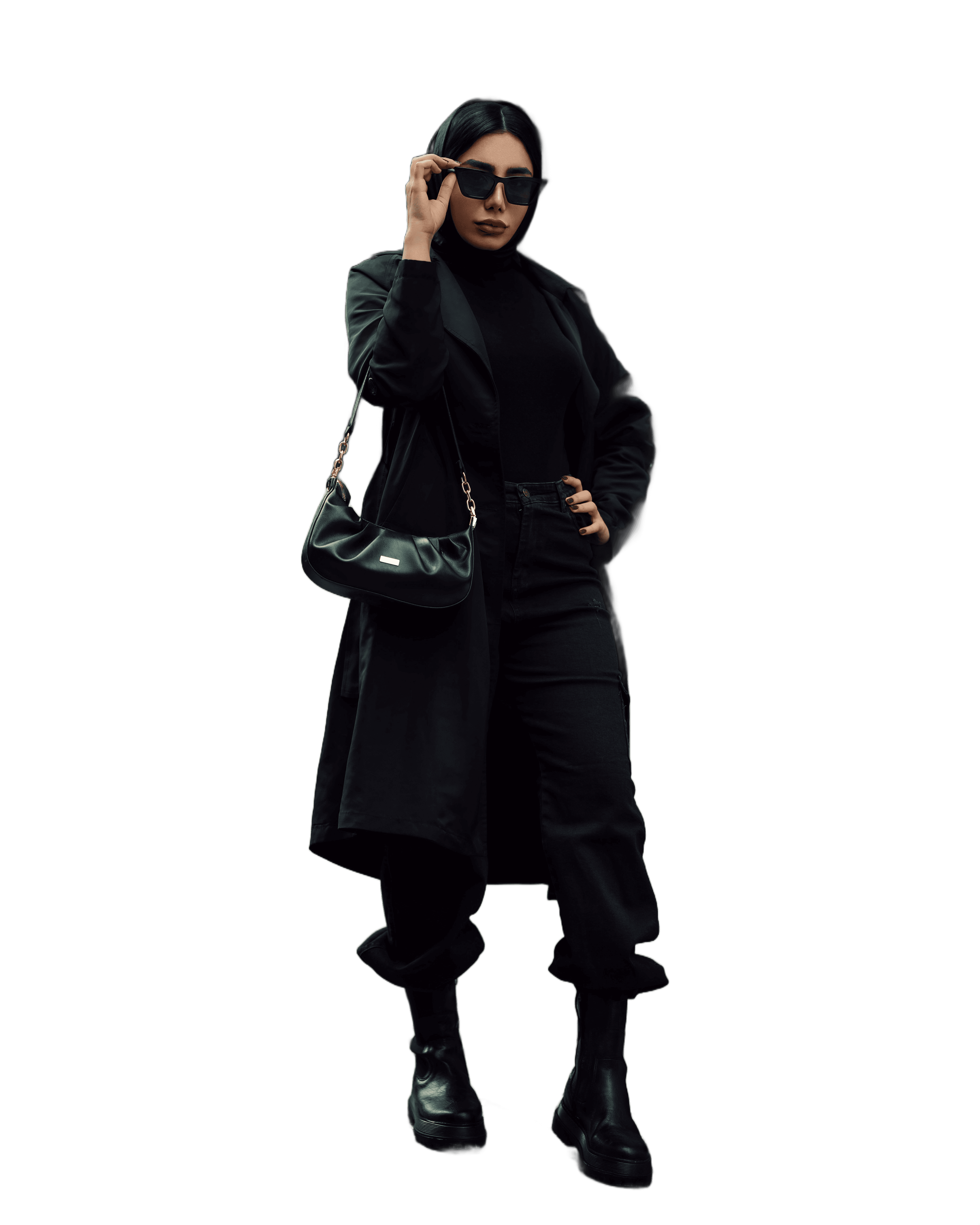 woman in black long sleeve shirt and black pants