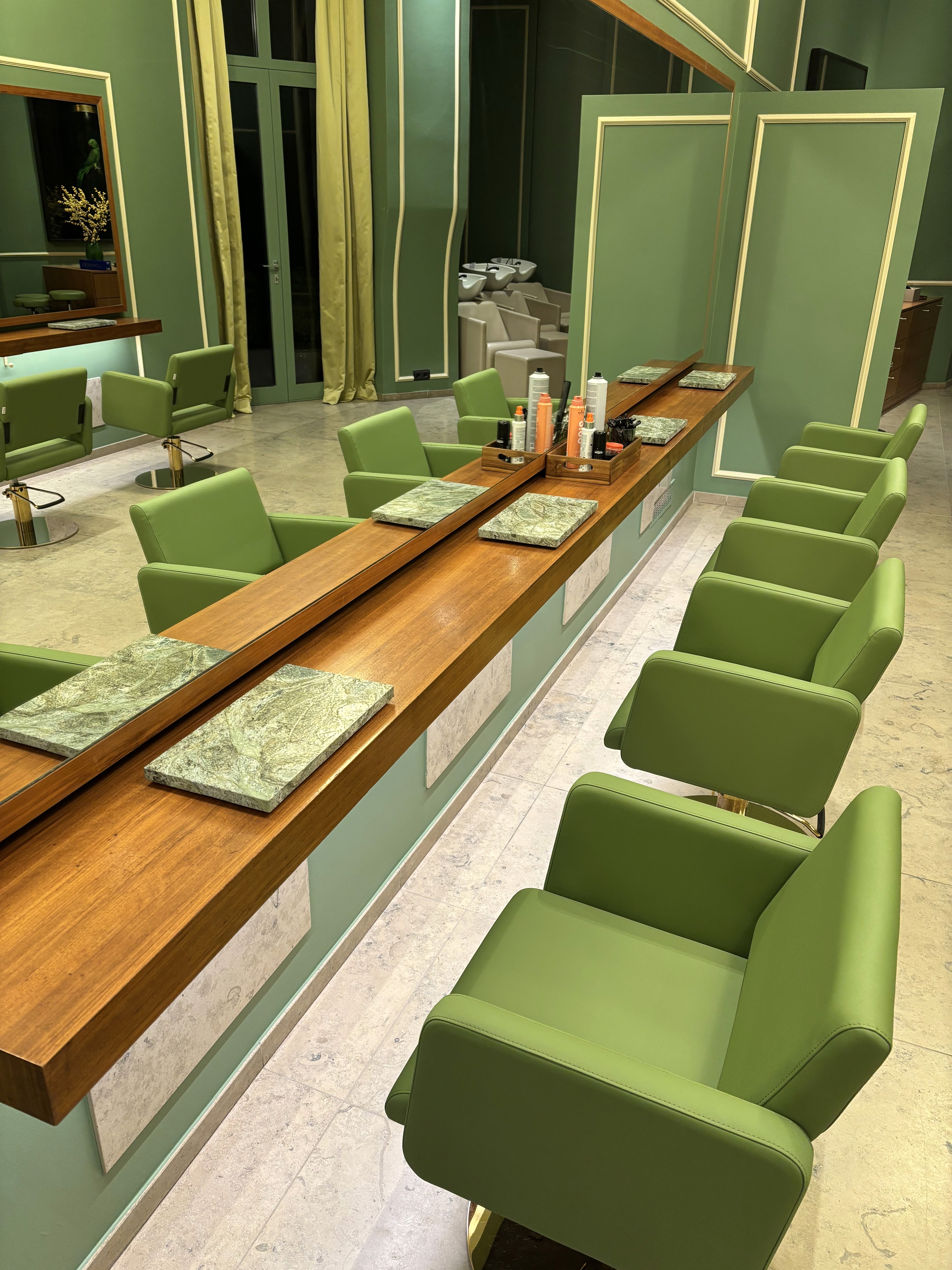 Marmorplatten Grün in Berlin für ein Beauty Salon