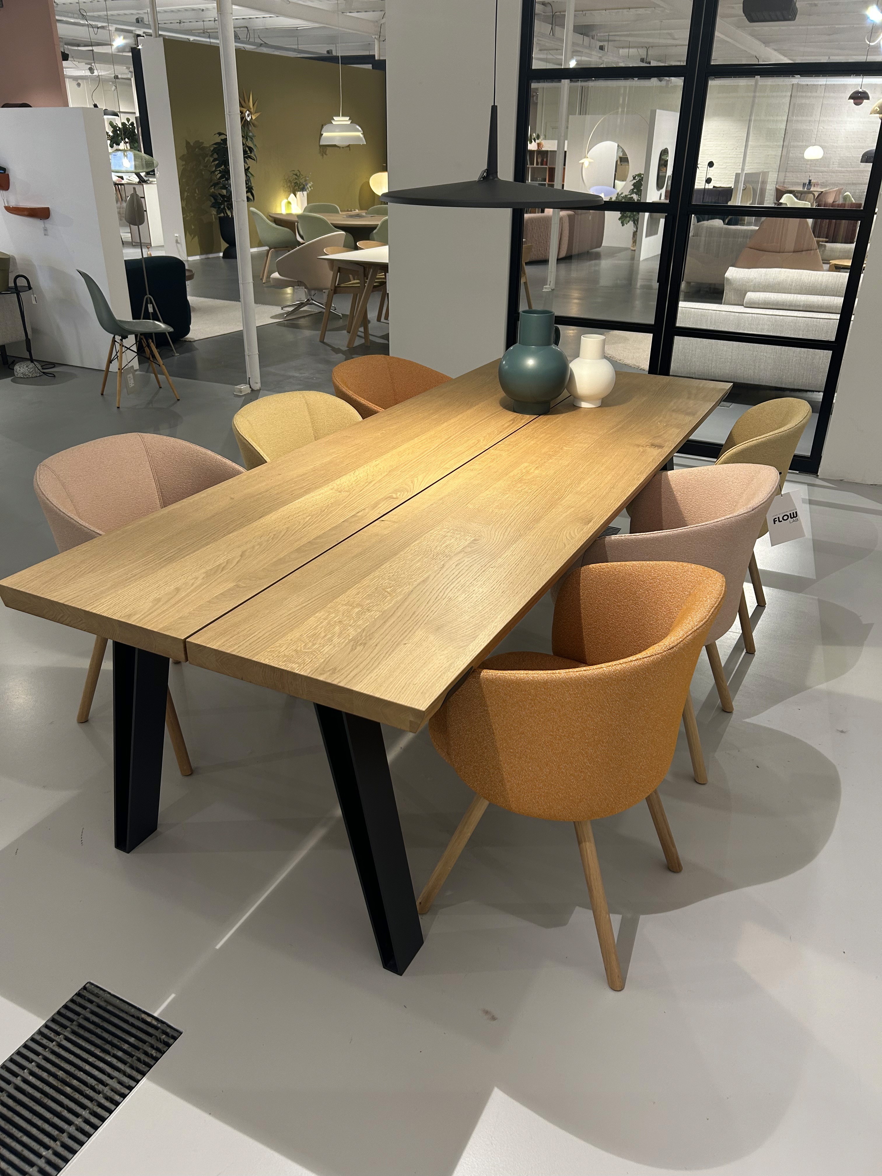 Vitra Mikado eetkamerstoelen houten poot