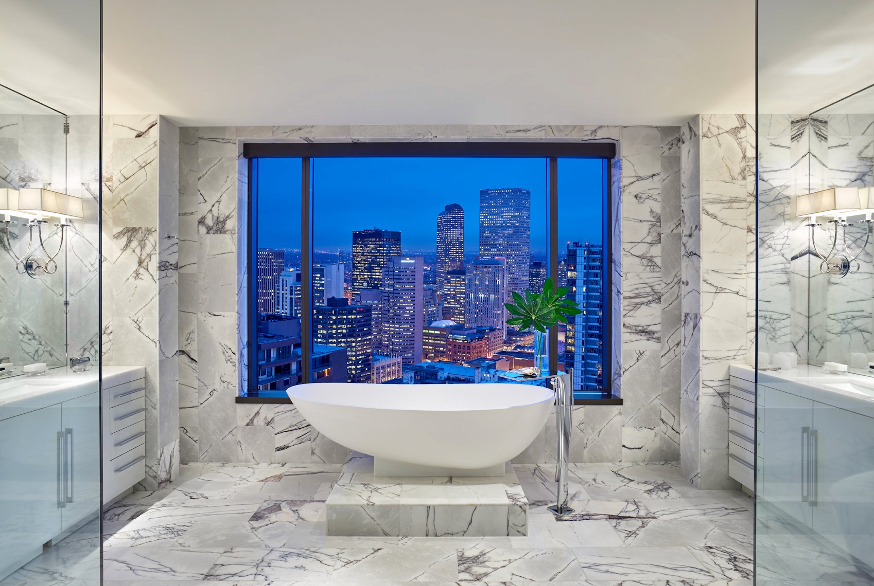 FOUR SEASONS_PENTHOUSE 02_GUEST BATH