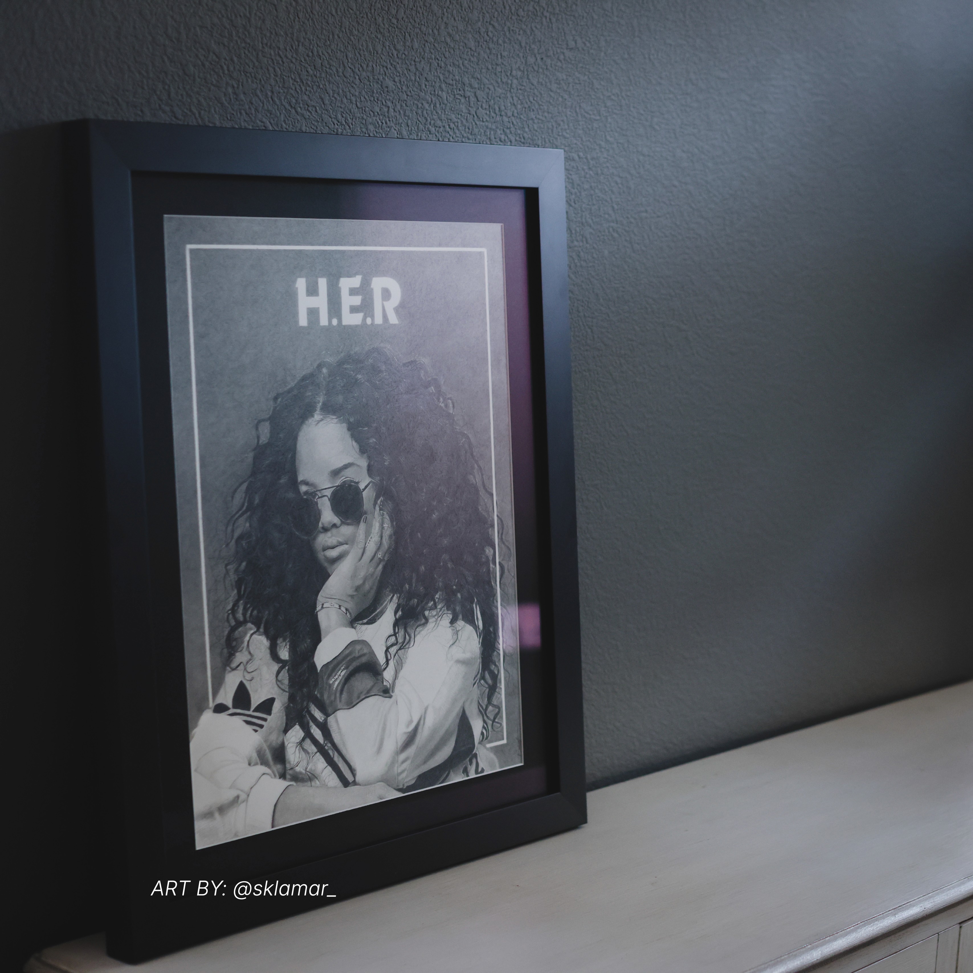 Art in frame, art by @sklamar