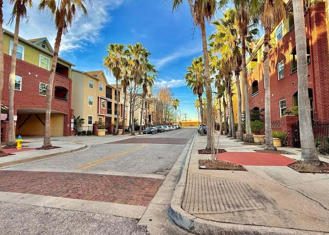     historic-ybor-city-east-tampa-neighborhood-aloha