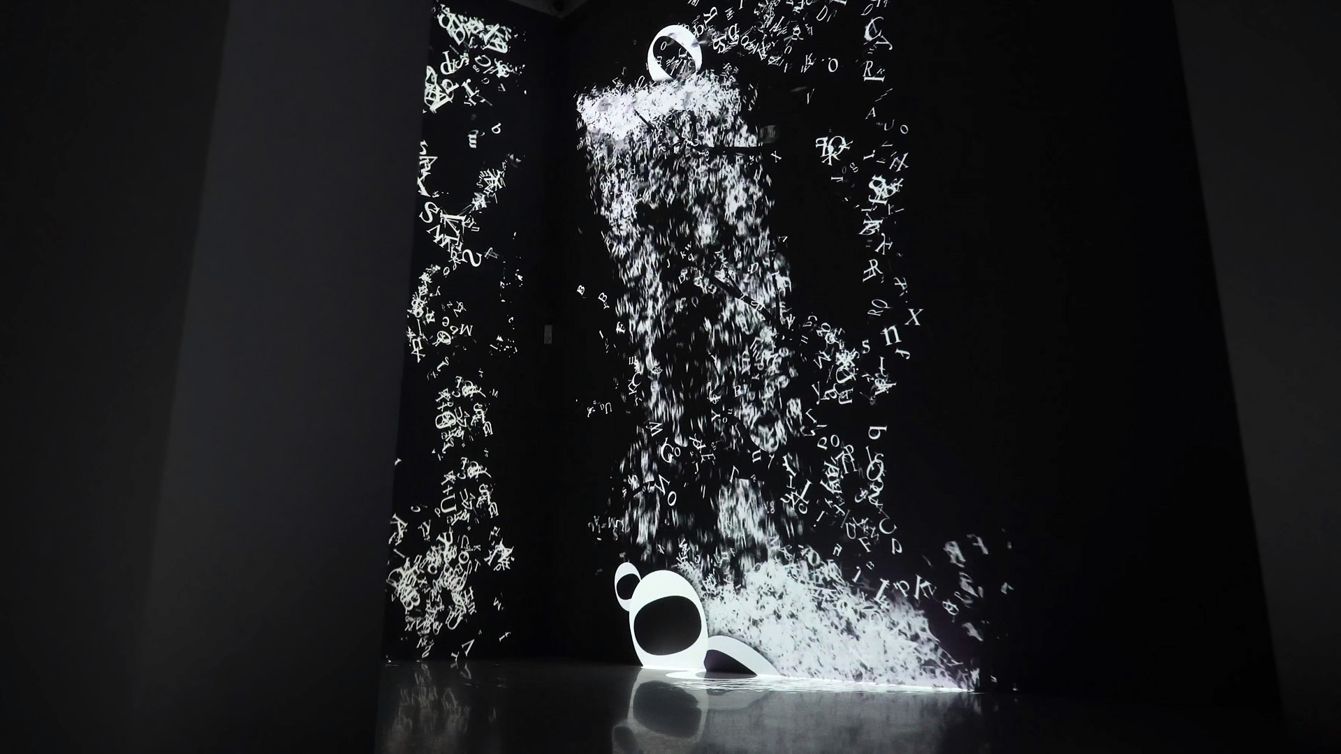 Finsterwald - interior projection mapping