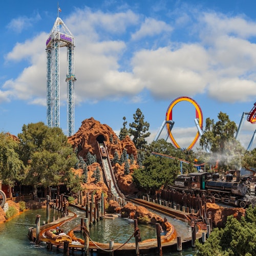 Knott's Berry Farm with transportation