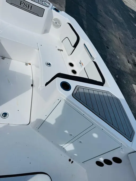 Boat photo 1