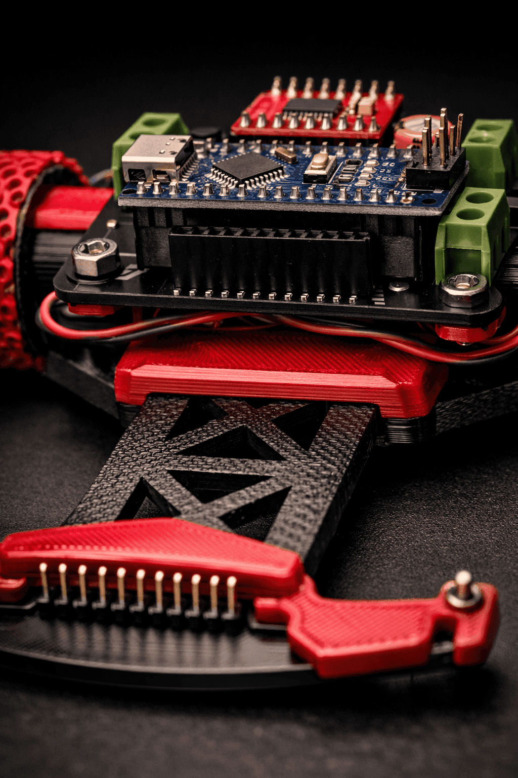 Mark 1 LFR hardware specifications – Arduino Nano, N20 motors, ARC8 sensor, LiPo battery
