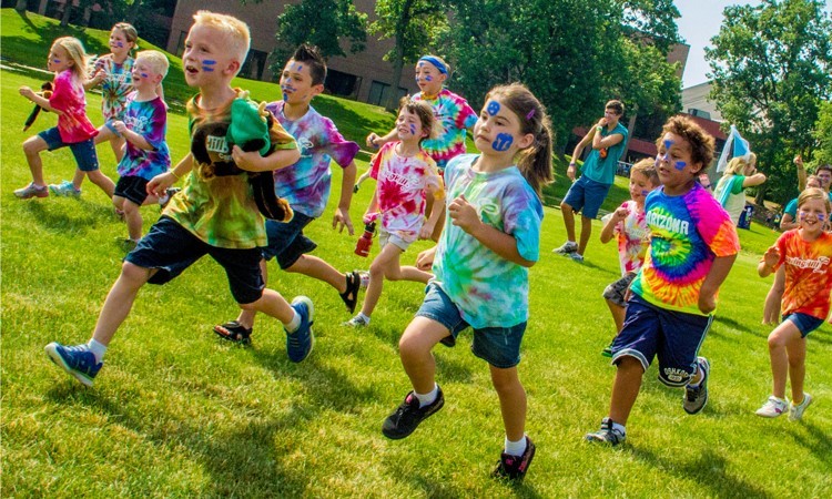 How to Choose the Right Summer Camp for Your Child: A Guide by Age