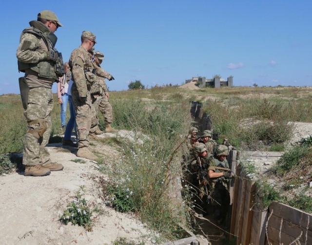 Enter a Trench — animated battle drill walkthrough