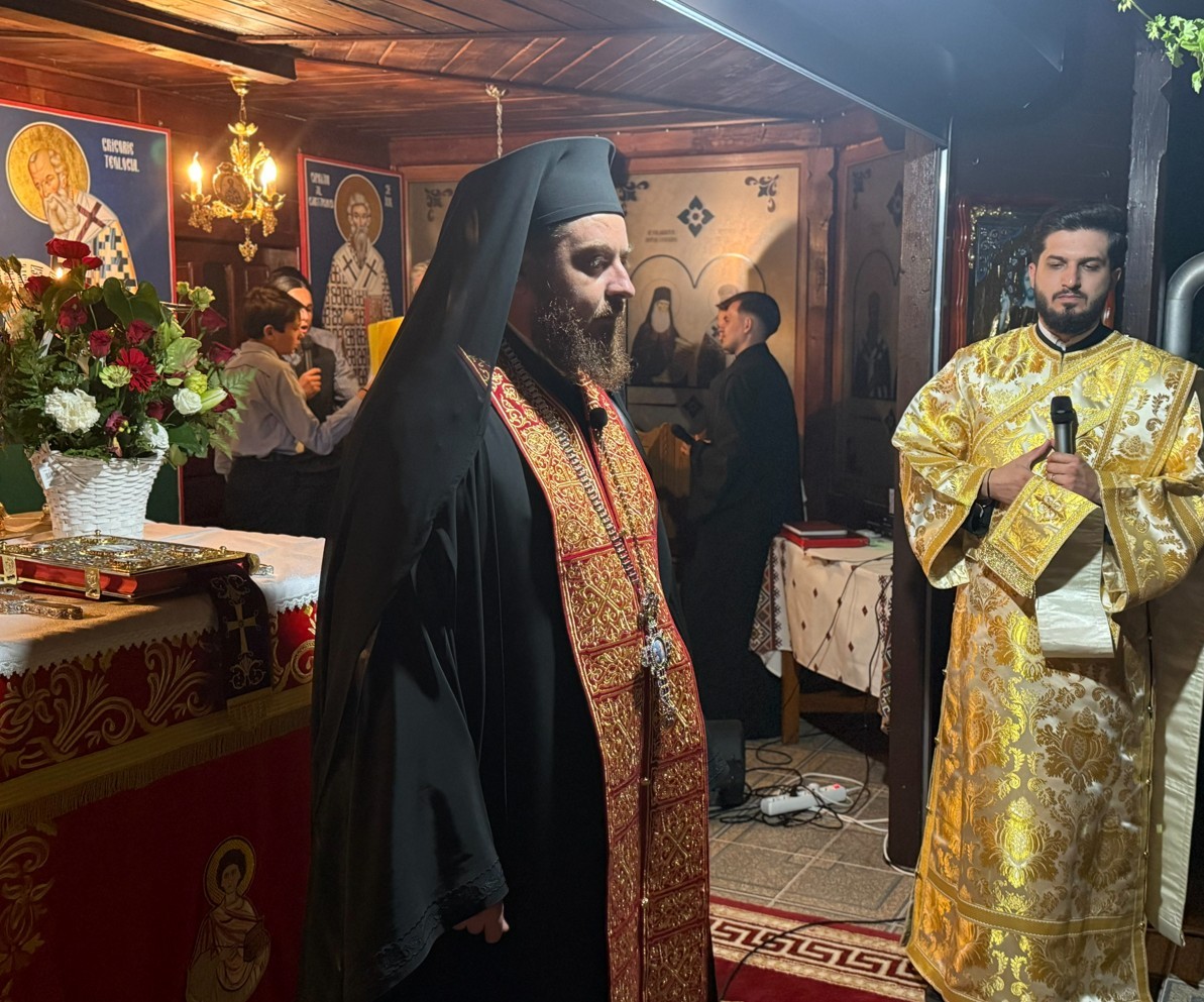 Slujirea la hramul Schitului Ciobănoaia