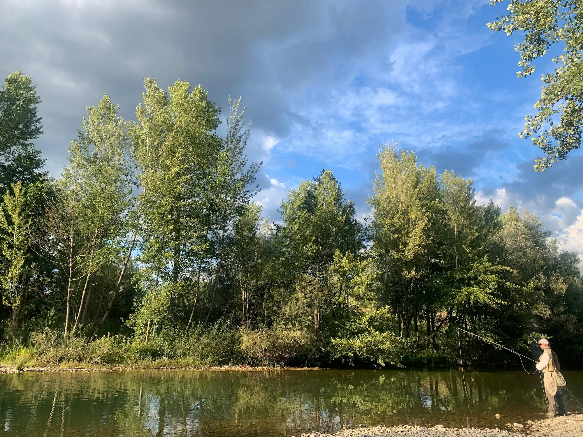 Discover the beauty of fly fishing on the Tiber River in Tuscany. Enjoy trout fishing in scenic settings and savor the region's renowned food and wine. Expert guides provide instruction in dry fly, streamer, and nymph fishing. Perfect for a memorable Italian excursion.