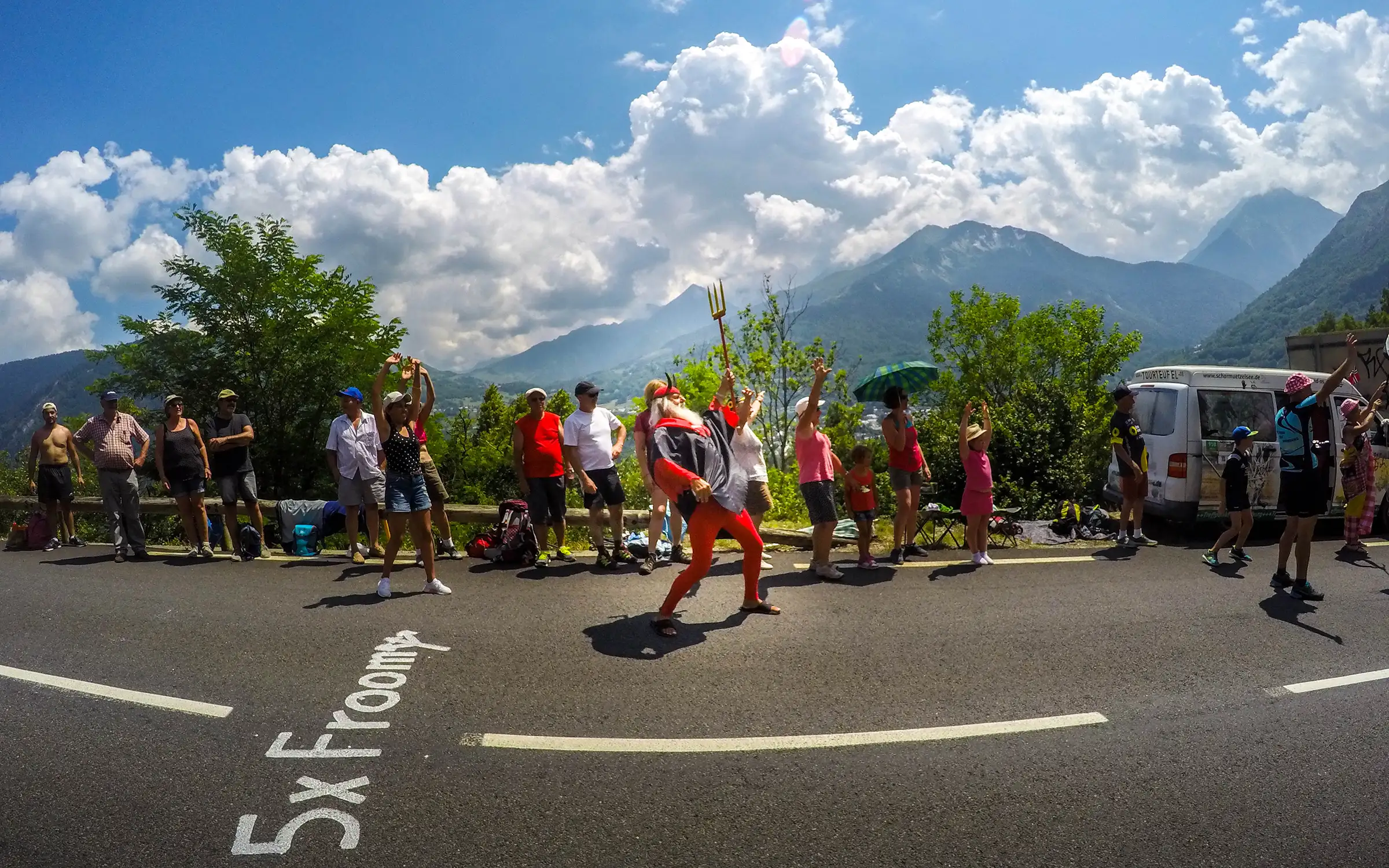 Vi er supportere i Tour de France-sirkuset | TdF 2026 med Expa Travel