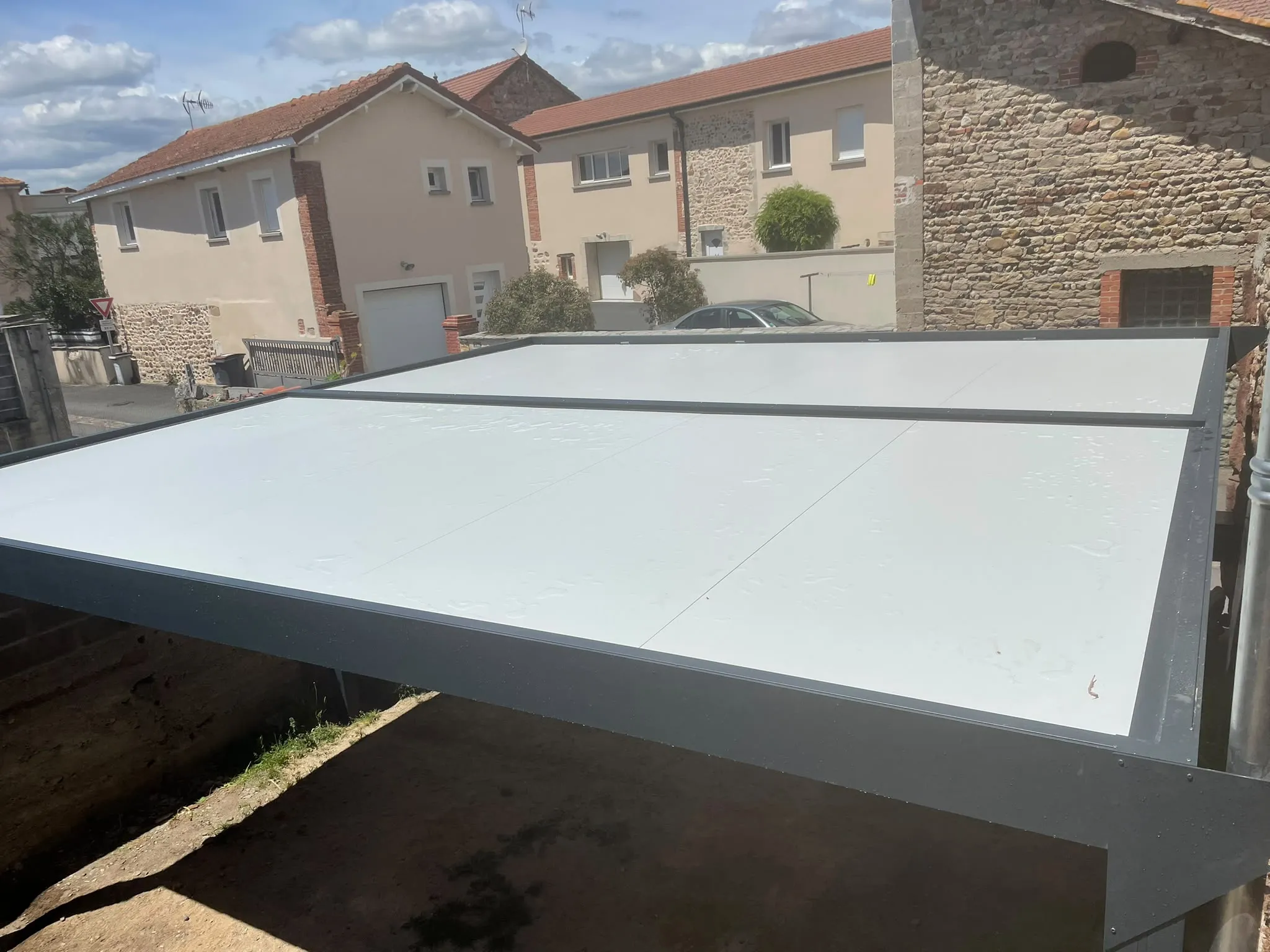 Vue supérieure d’une toiture de pergola — AFermetures