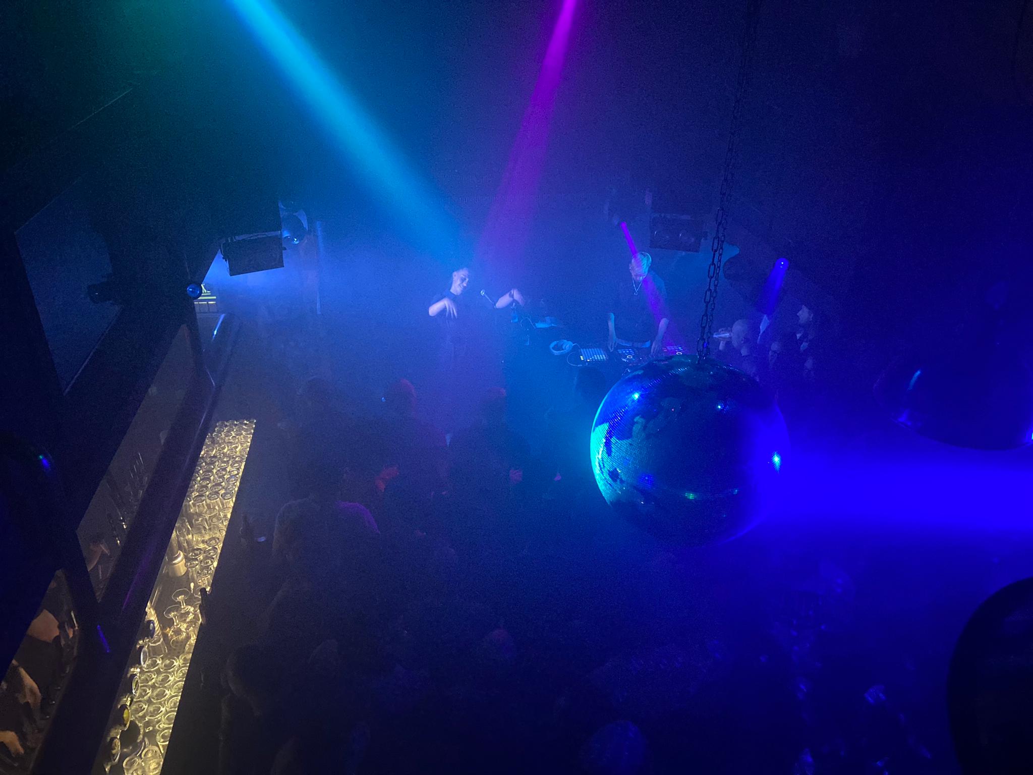 Kadeus en concert à l'Albani Club à Winterthur pour le Musikfestwochen
