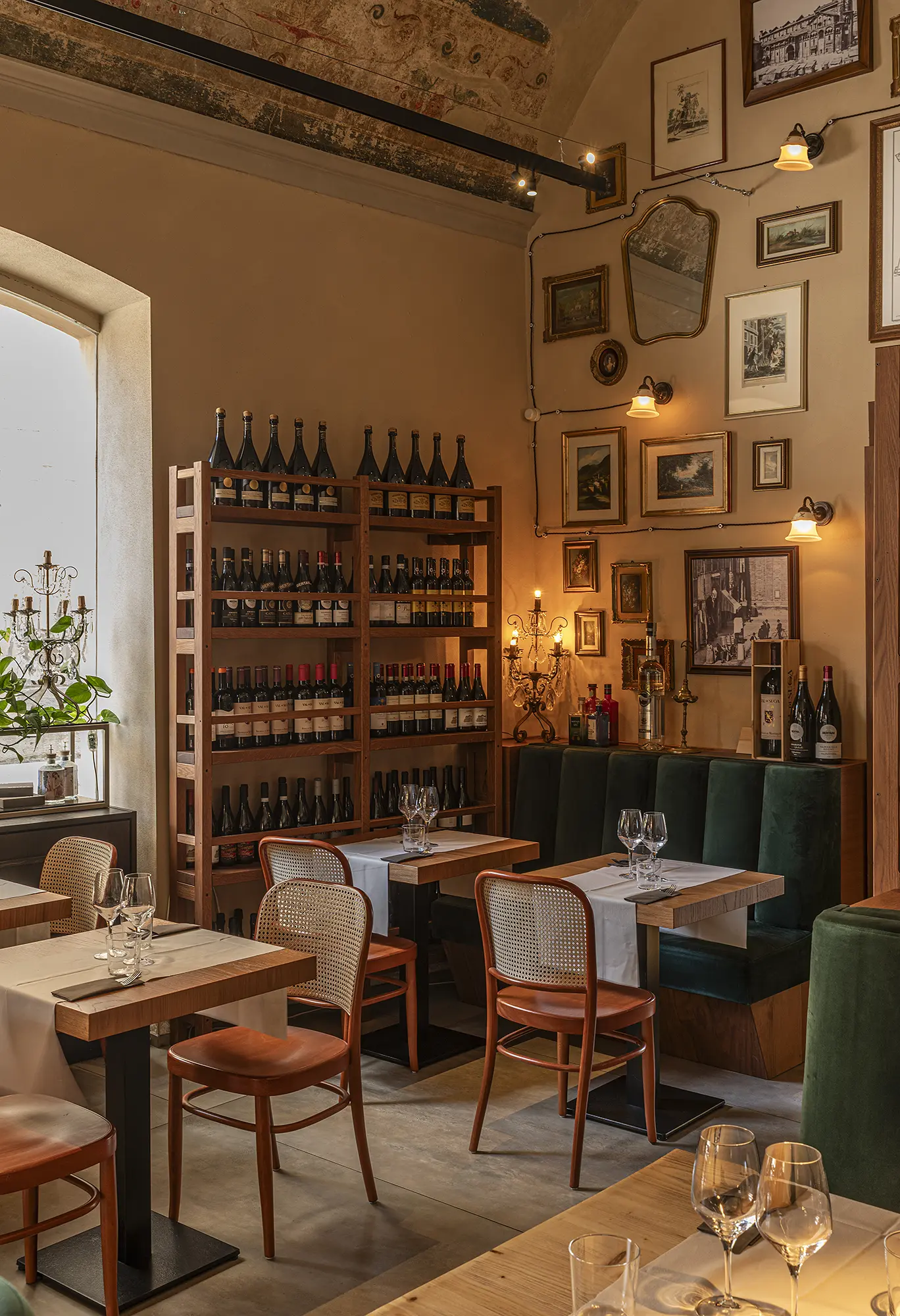 Warm dining atmosphere at Enoteca Al Duomo restaurant and wine bar