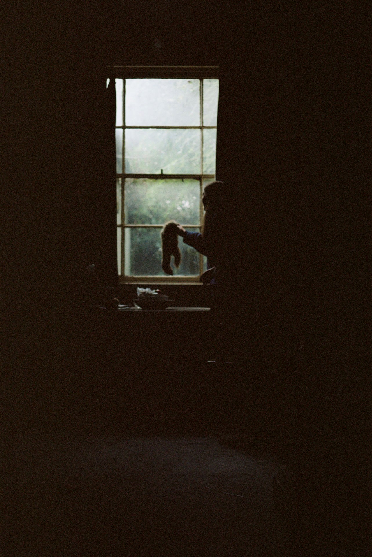Celia empty house 4, 2021, 35mm color photograph