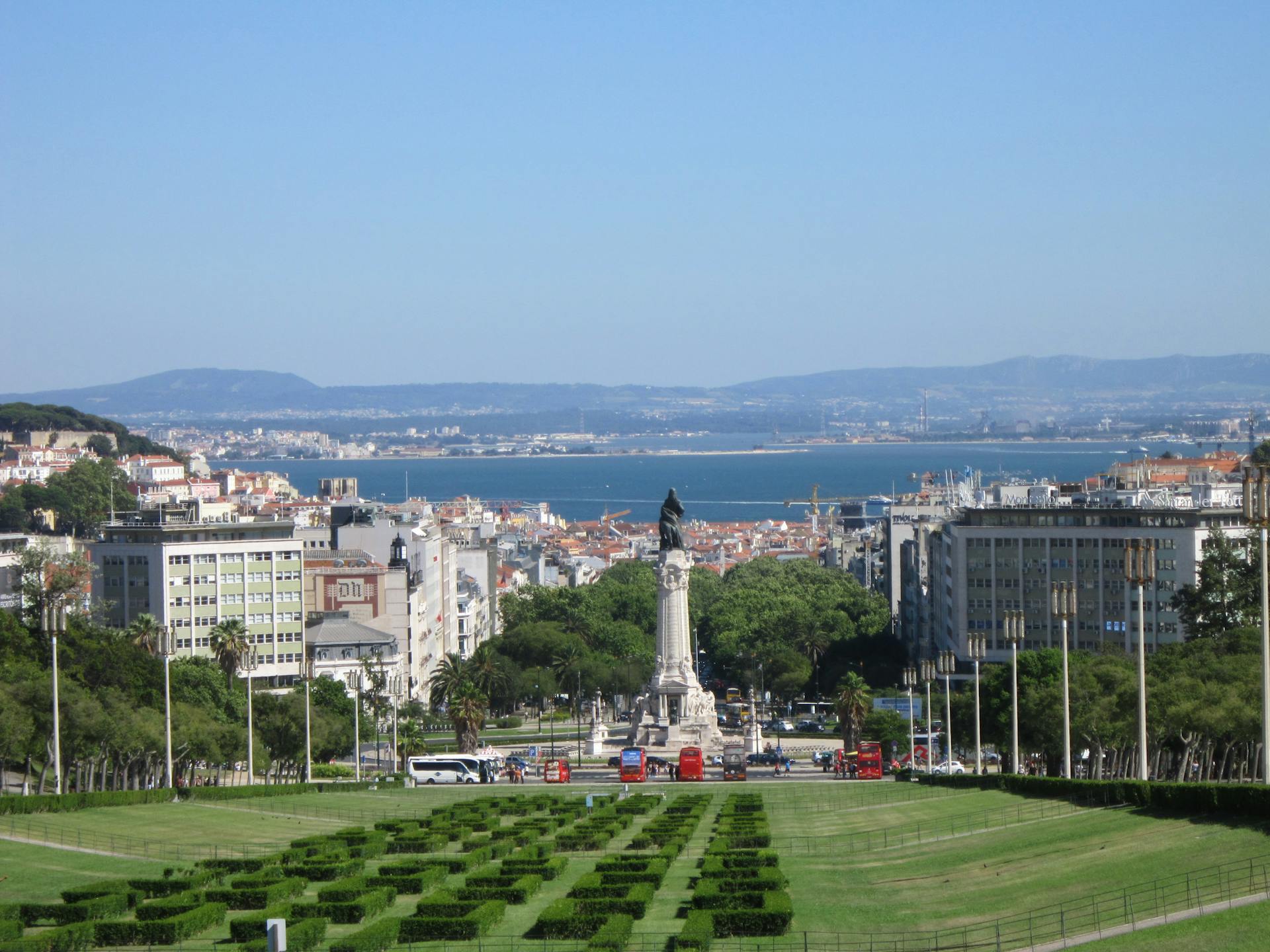 What to do in Lisbon in May: Weather, Events & Tips