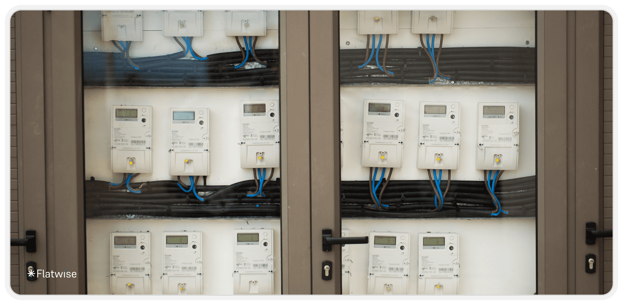 Smart Meter isoliert auf weißem Hintergrund mit Beschneidungspfad