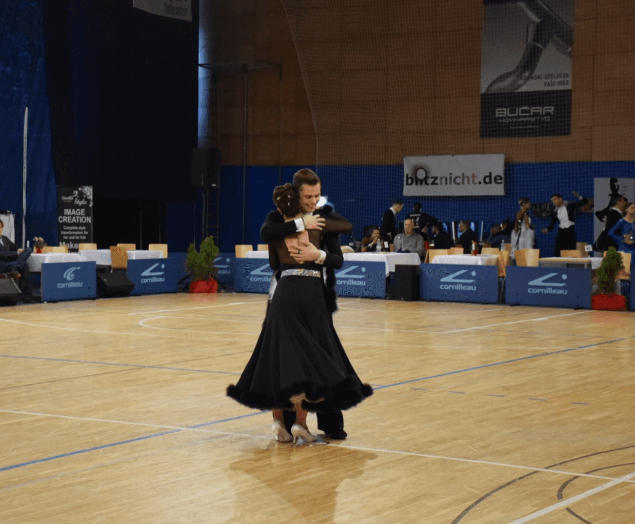 Munich Dance Bar Tanzkurse mit David Schimbäck in München