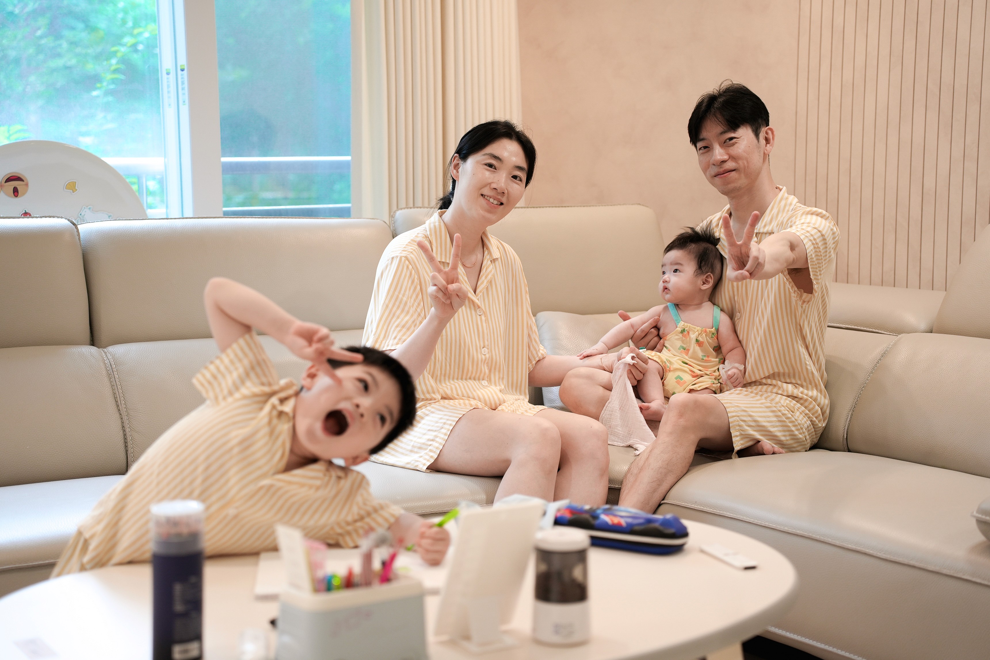 아기 백일 홈스냅 촬영 후기 | 온미스냅이 담아낸 자연스러운 백일 홈기록