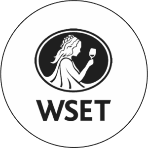 married couple outdoor kissing