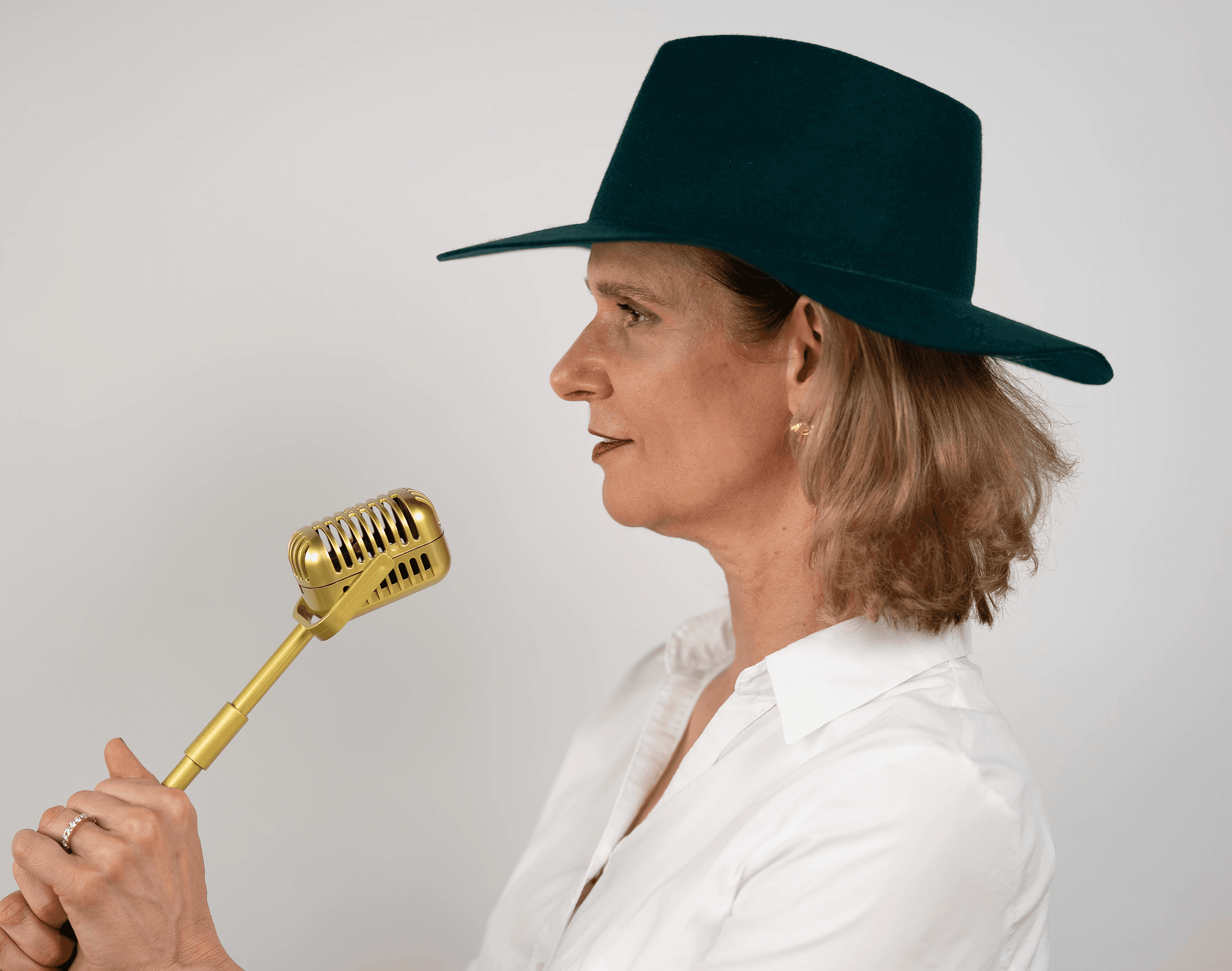 Vocal Coach Danielle Zuber von Singers Evolution – Kopfstimme entwickeln und sicher hohe Töne singen.