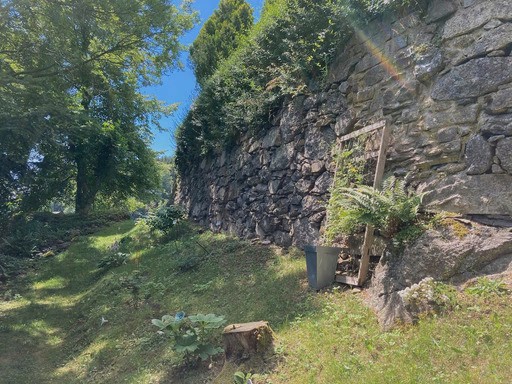 Profilbild Stützmauer